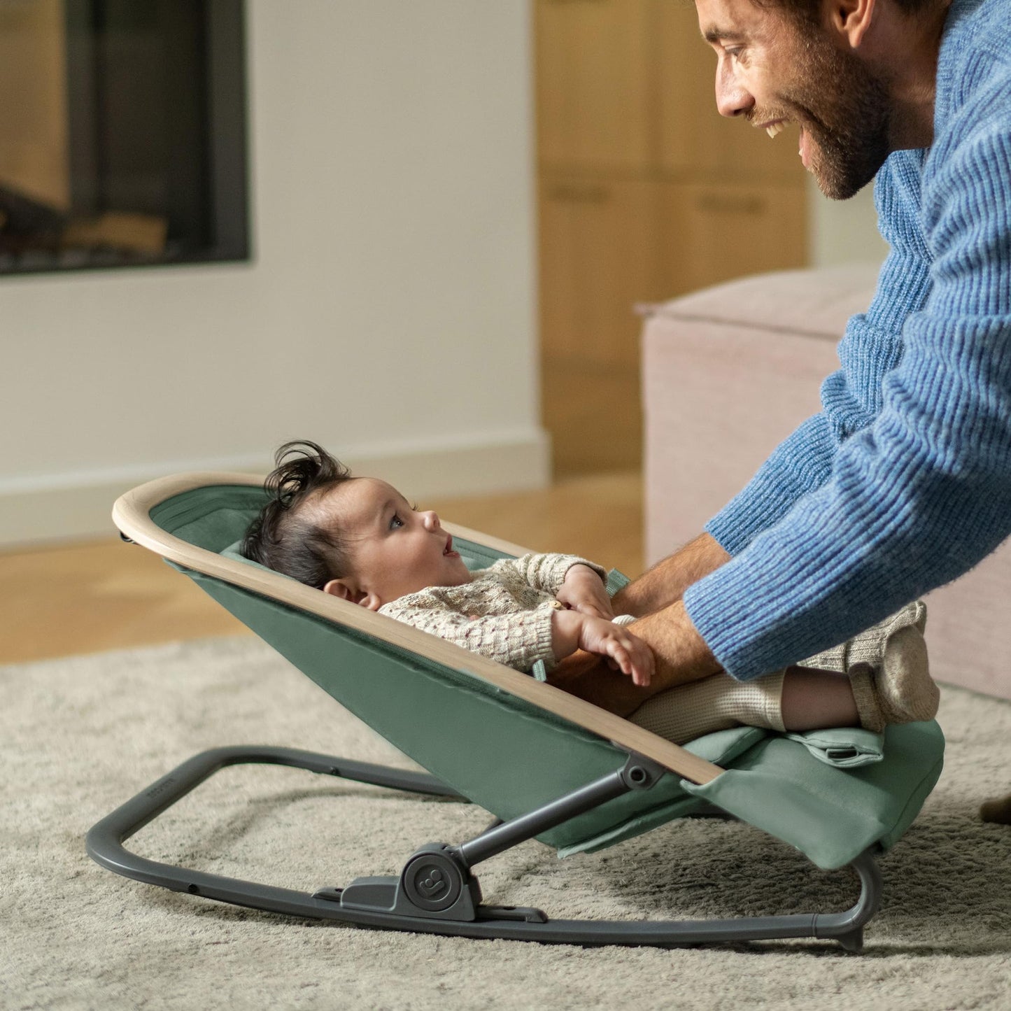 Maxi-Cosi Kori Hamaca y Balancín Bebé 2 en 1, Ligera y Plegable, con 3 Reclinaciones, de 0 a 6 Meses (hasta 9 kg), Essential Graphite