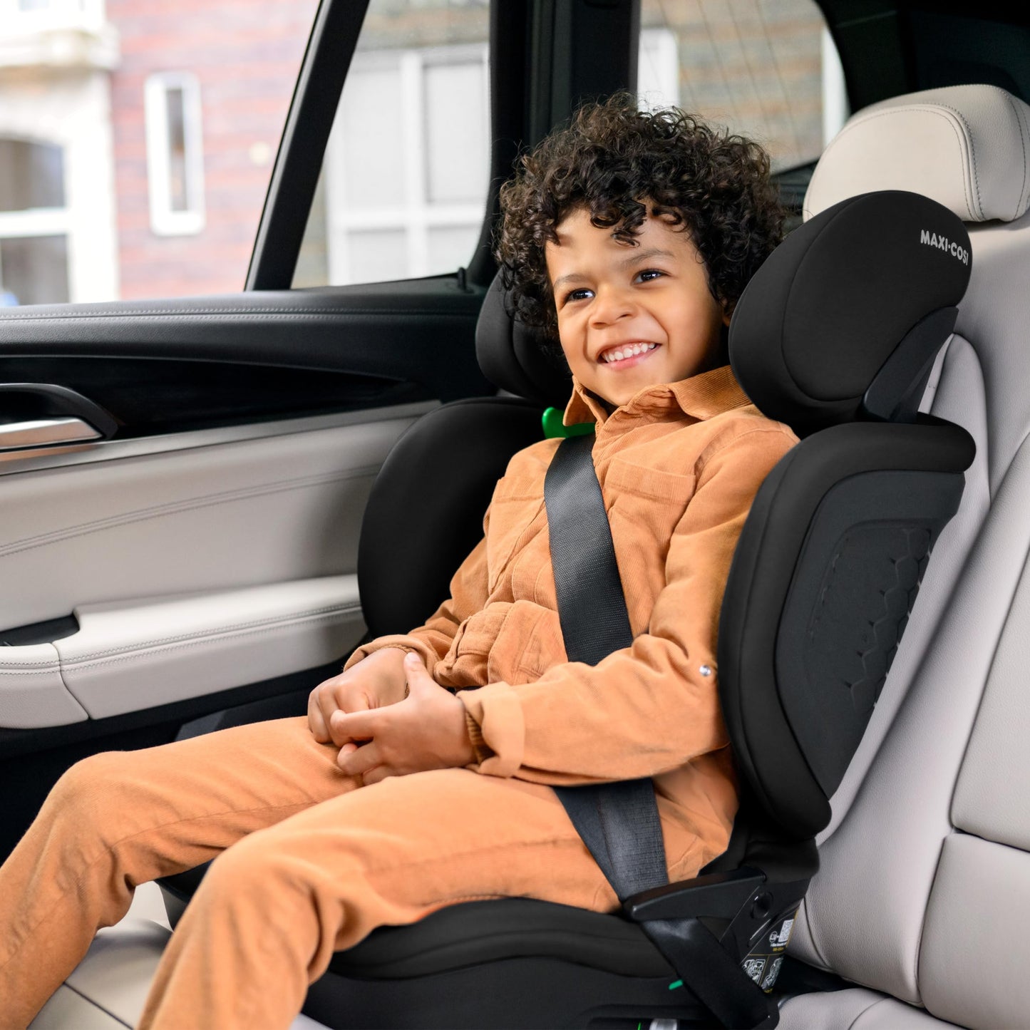 Maxi-Cosi Tanza i-Size Silla de Coche Plegable y Portátil, con ISOFIX, Protección G-CELL y 10 Posiciones de Reposacabezas, de 3.5 a 12 Años, Full Black